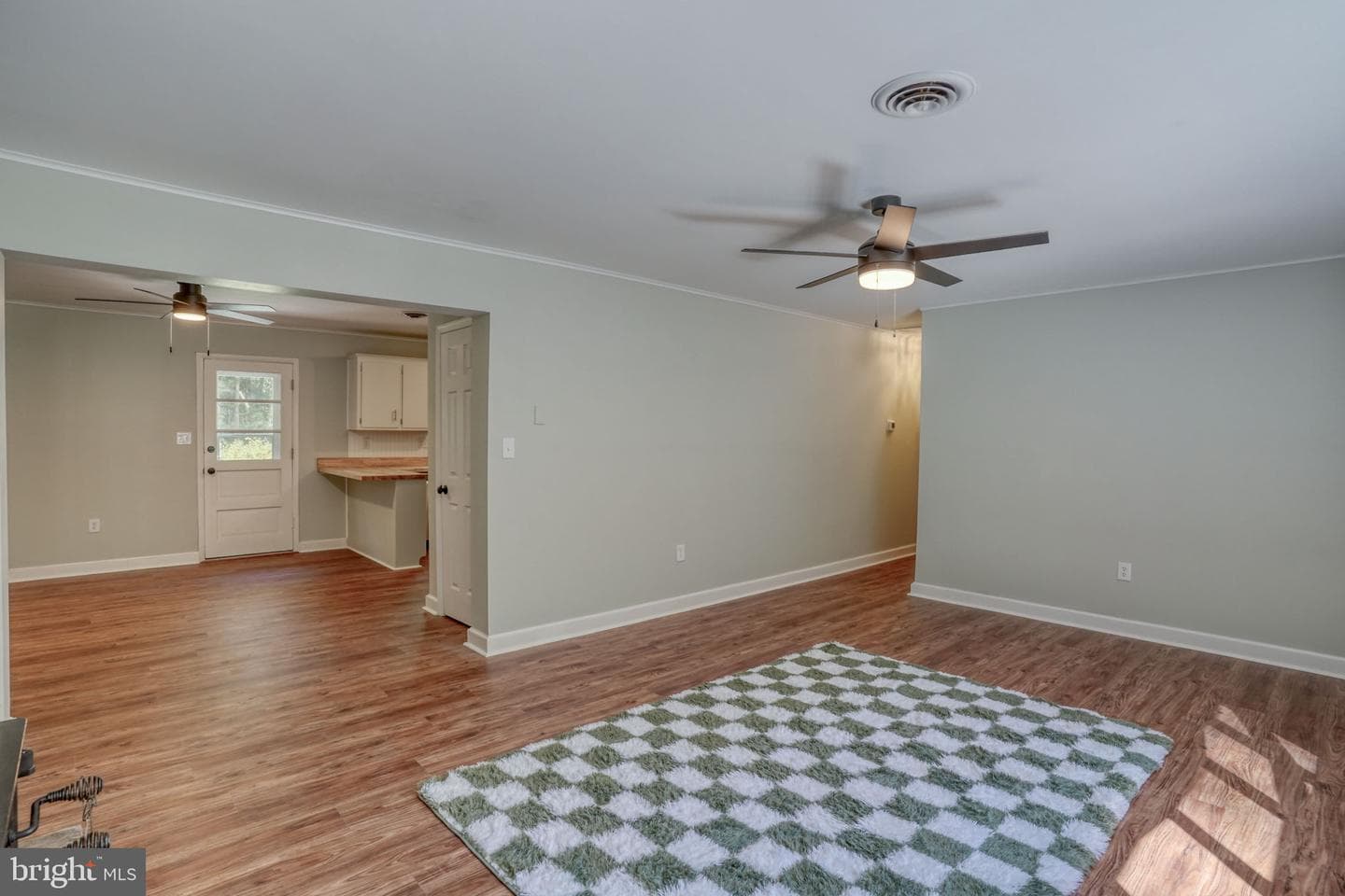 4570 Evergreen Road photo 19