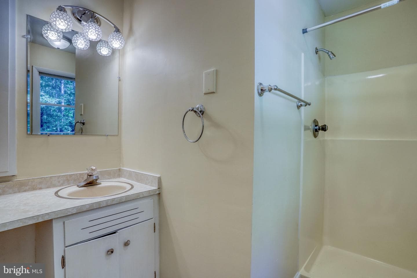 4570 Evergreen Road photo 25
