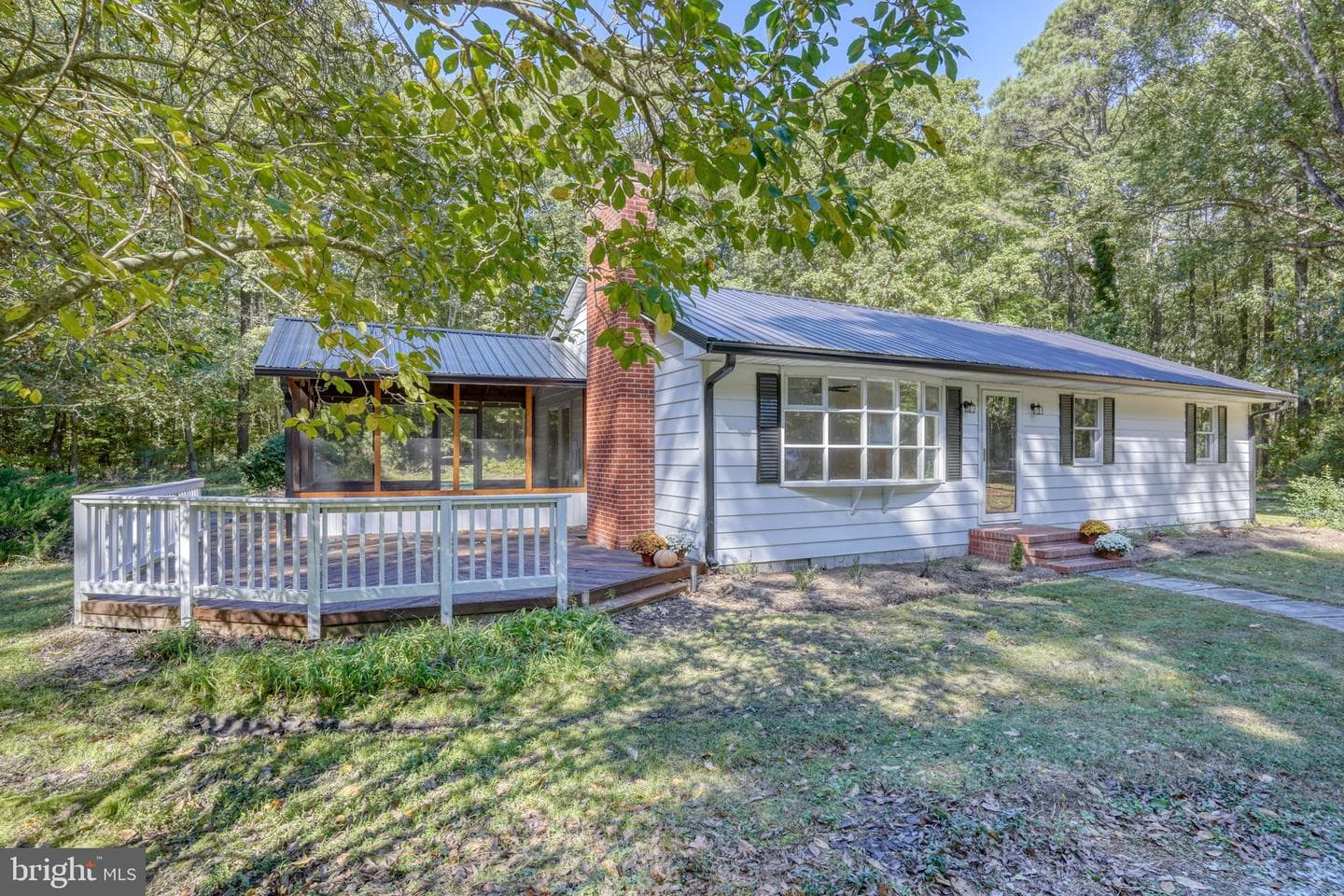 4570 Evergreen Road photo 4