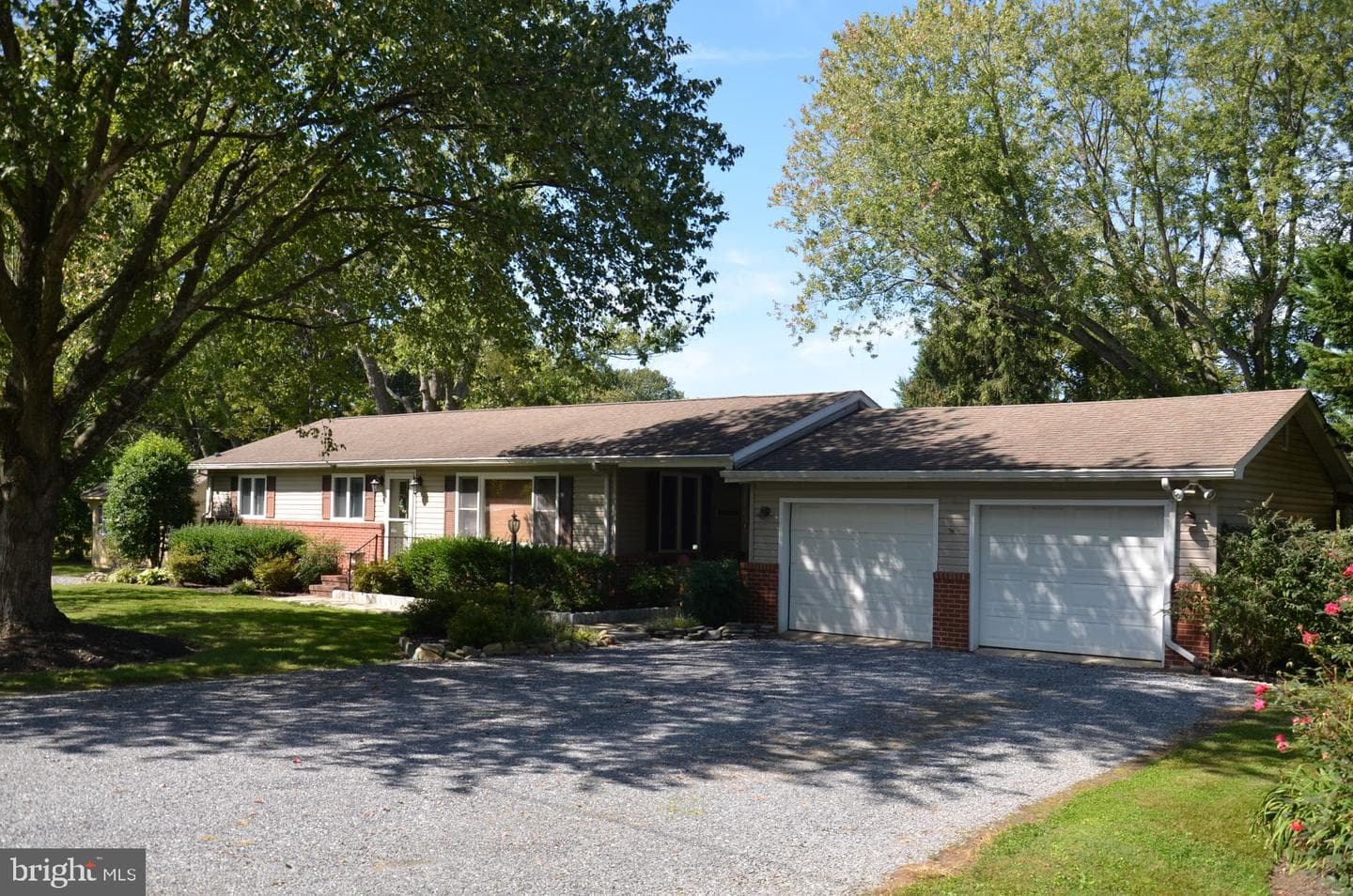 27240 Hayward Trail photo 1