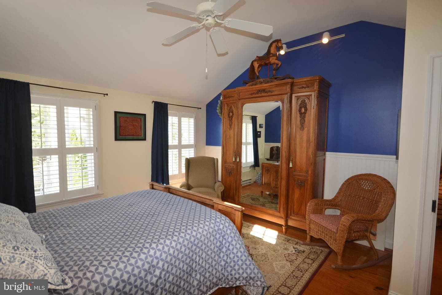 106 Grace Street photo 44