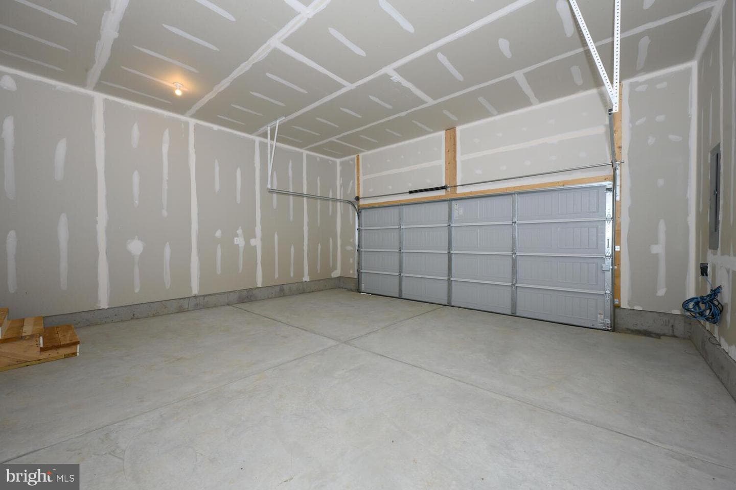 5648 Trafalgar Cir photo 23