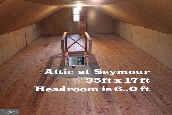 105 Seymour Avenue photo 27