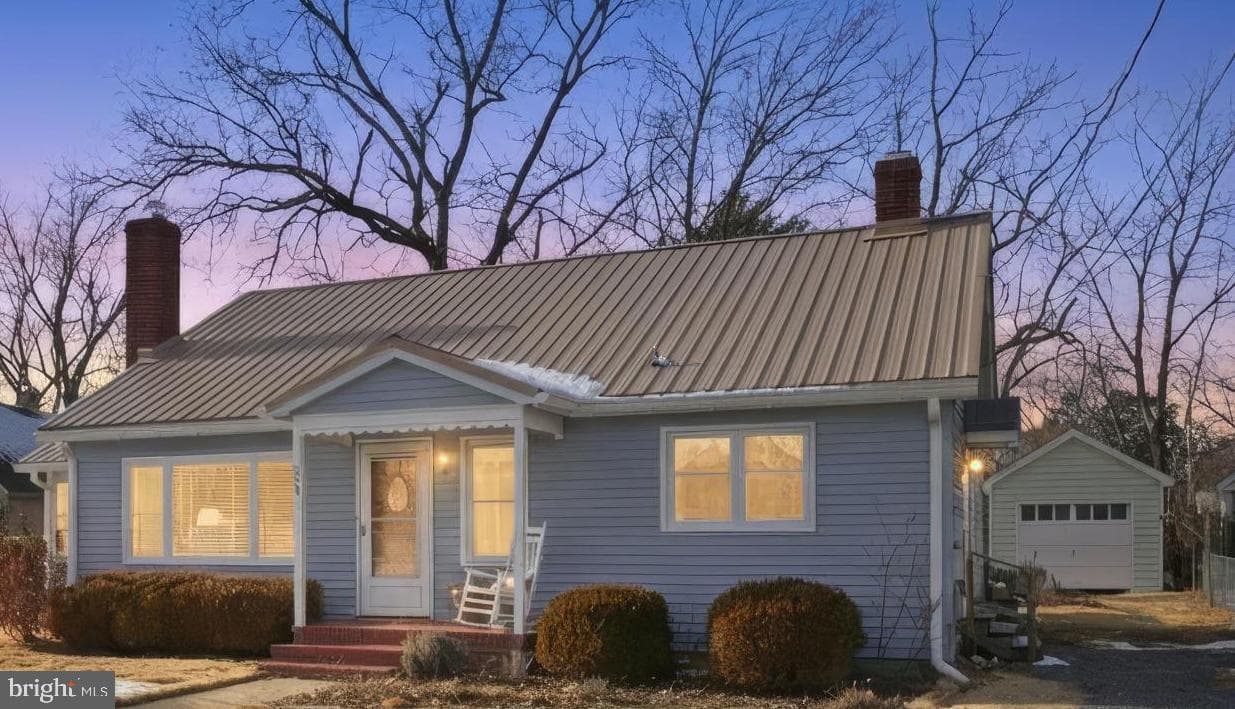 105 Seymour Avenue photo 39