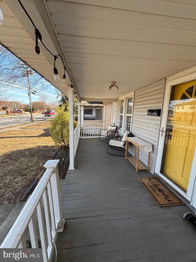 708 Dover Road photo 2