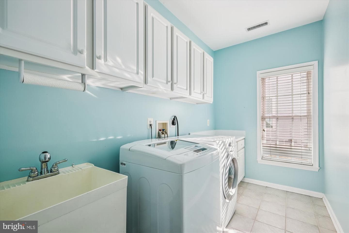 7459 Timothys Way photo 37