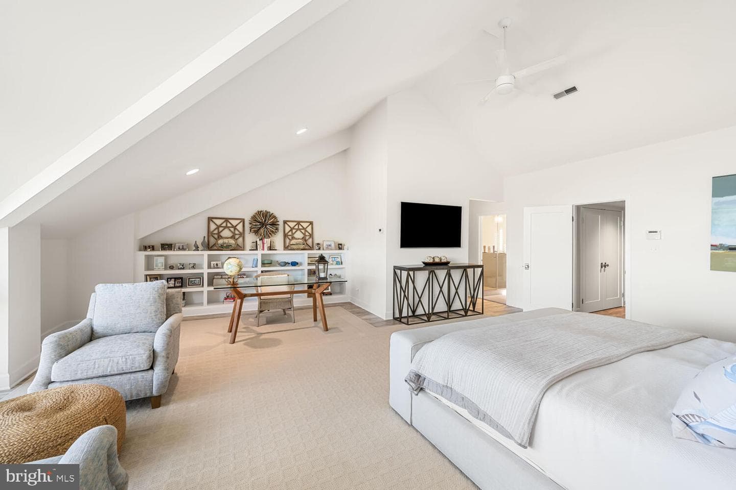 9792 Martingham Circle #b-4 photo 24