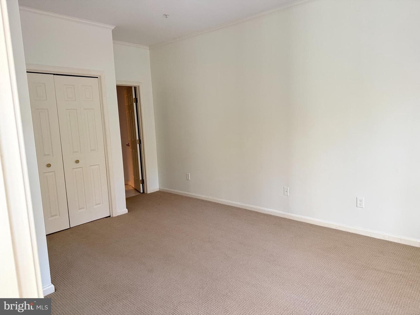 28483 Pinehurst Circle photo 13