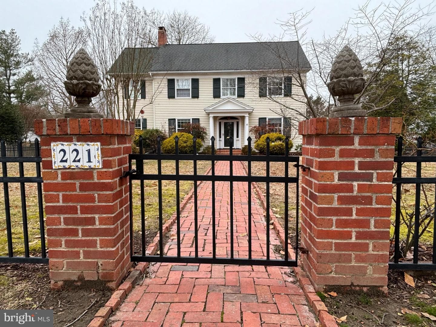 221 S Harrison Street photo 50