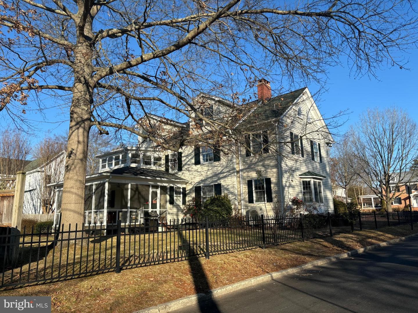 221 S Harrison Street photo 7