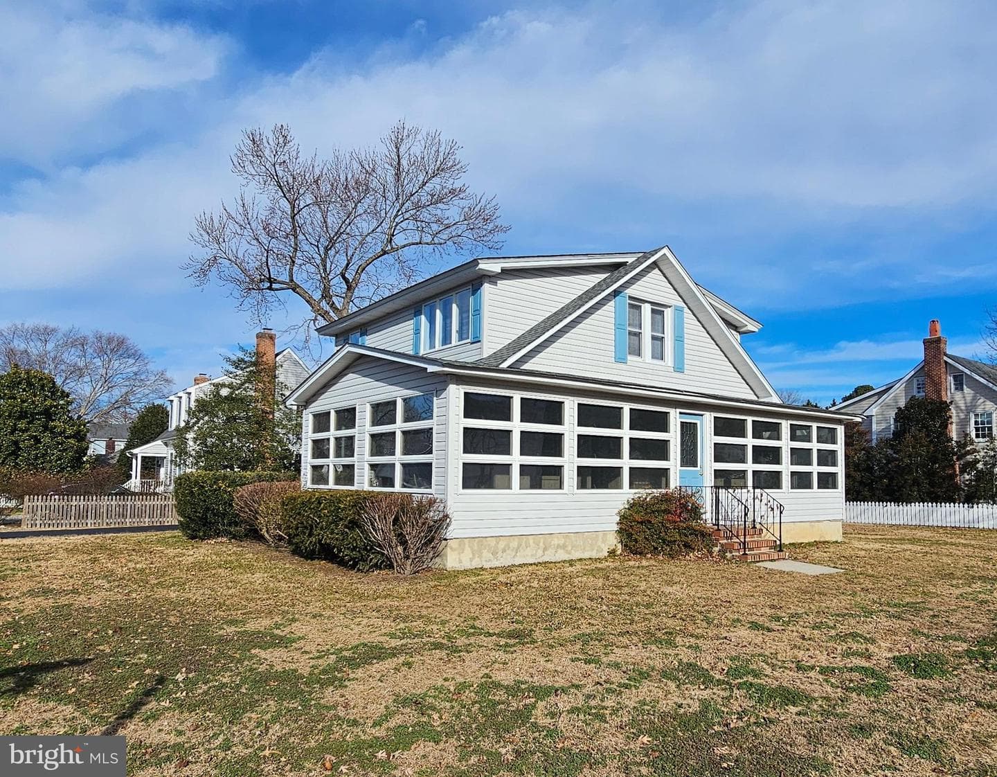 807 S Morris Street photo 3
