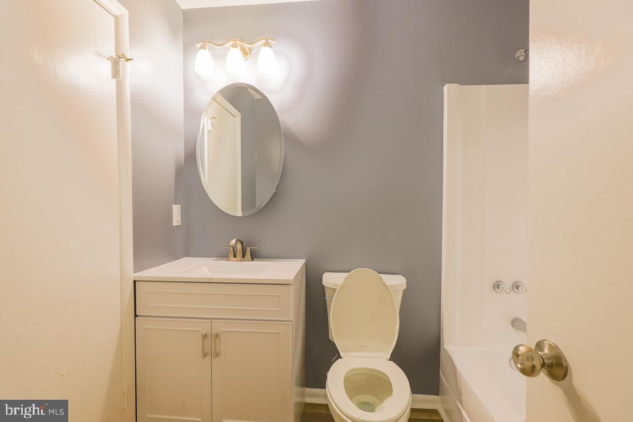 29595 Dutchmans Lane #42/701 photo 14