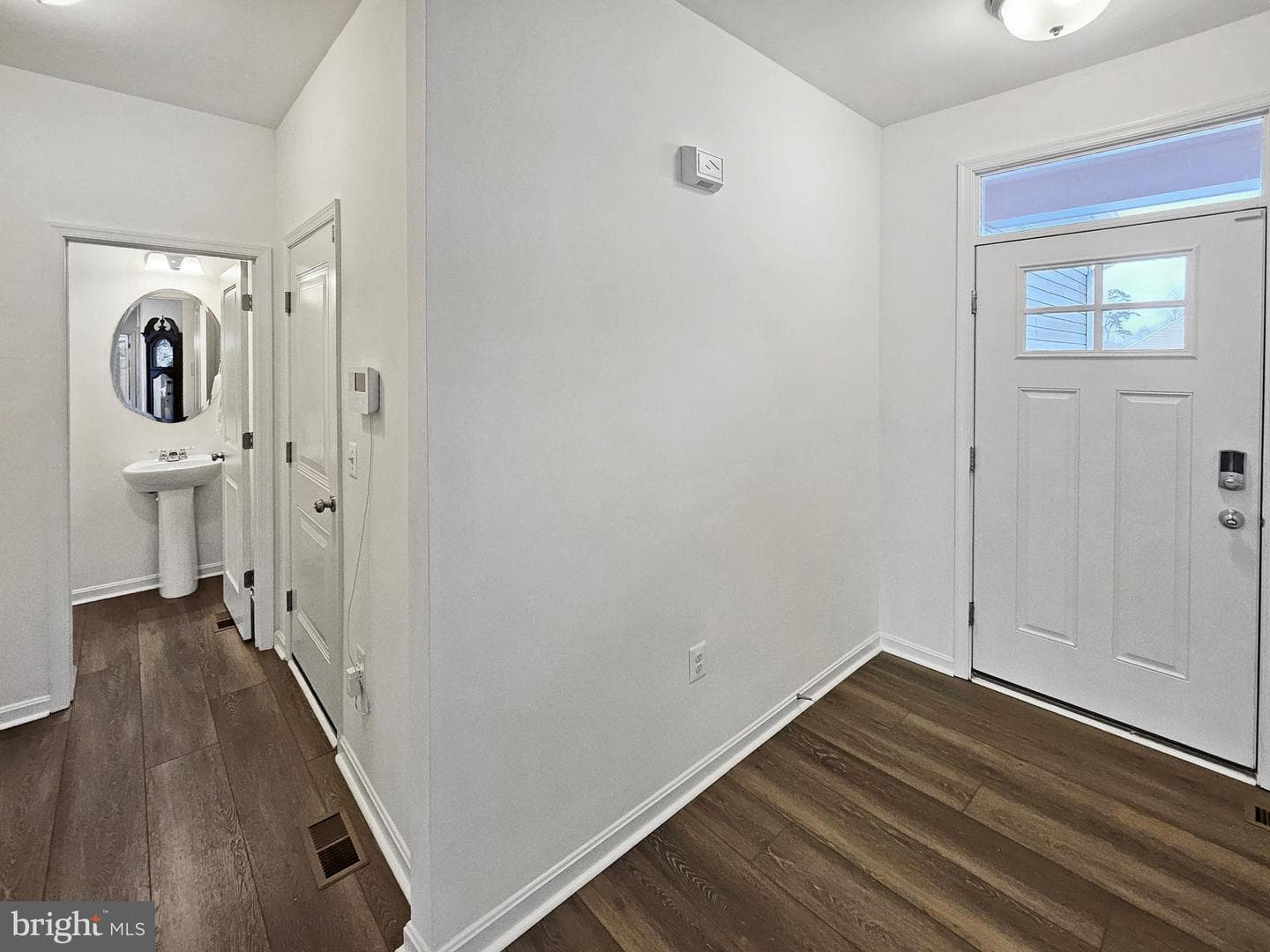 5582 Trafalgar Circle photo 11