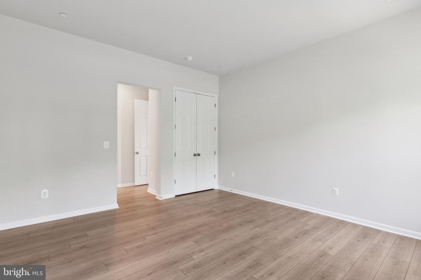1009 Champlain Court photo 26