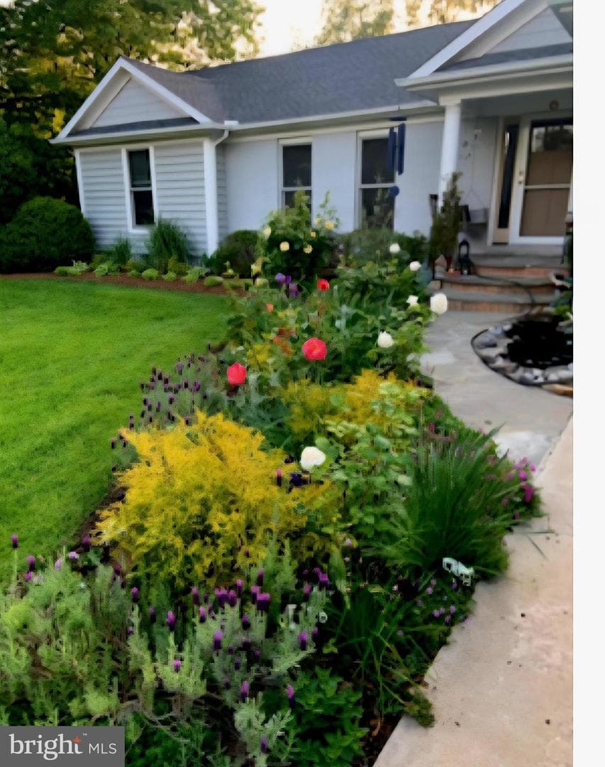 25706 Edgeview Road photo 1