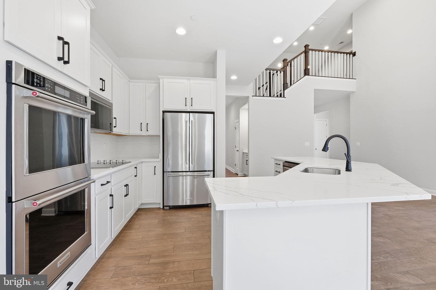 1003 Champlain Court photo 5