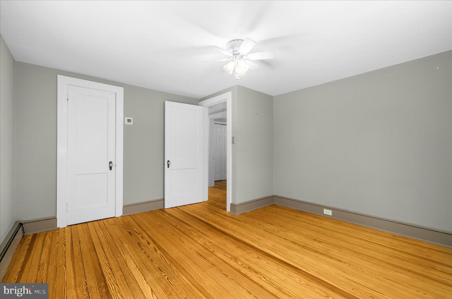 315 Dutchmans Lane photo 35