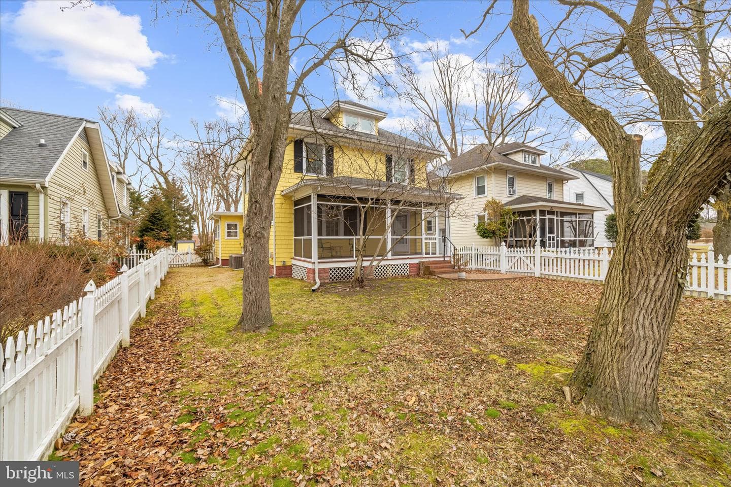 315 Dutchmans Lane photo 6