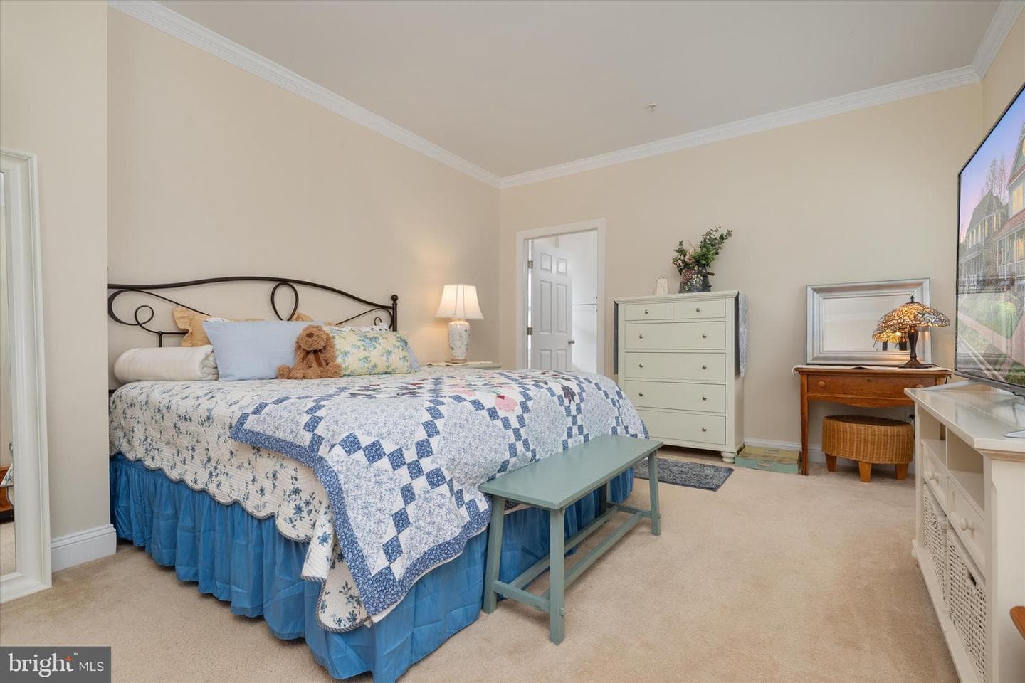8050 Easton Village Drive photo 22