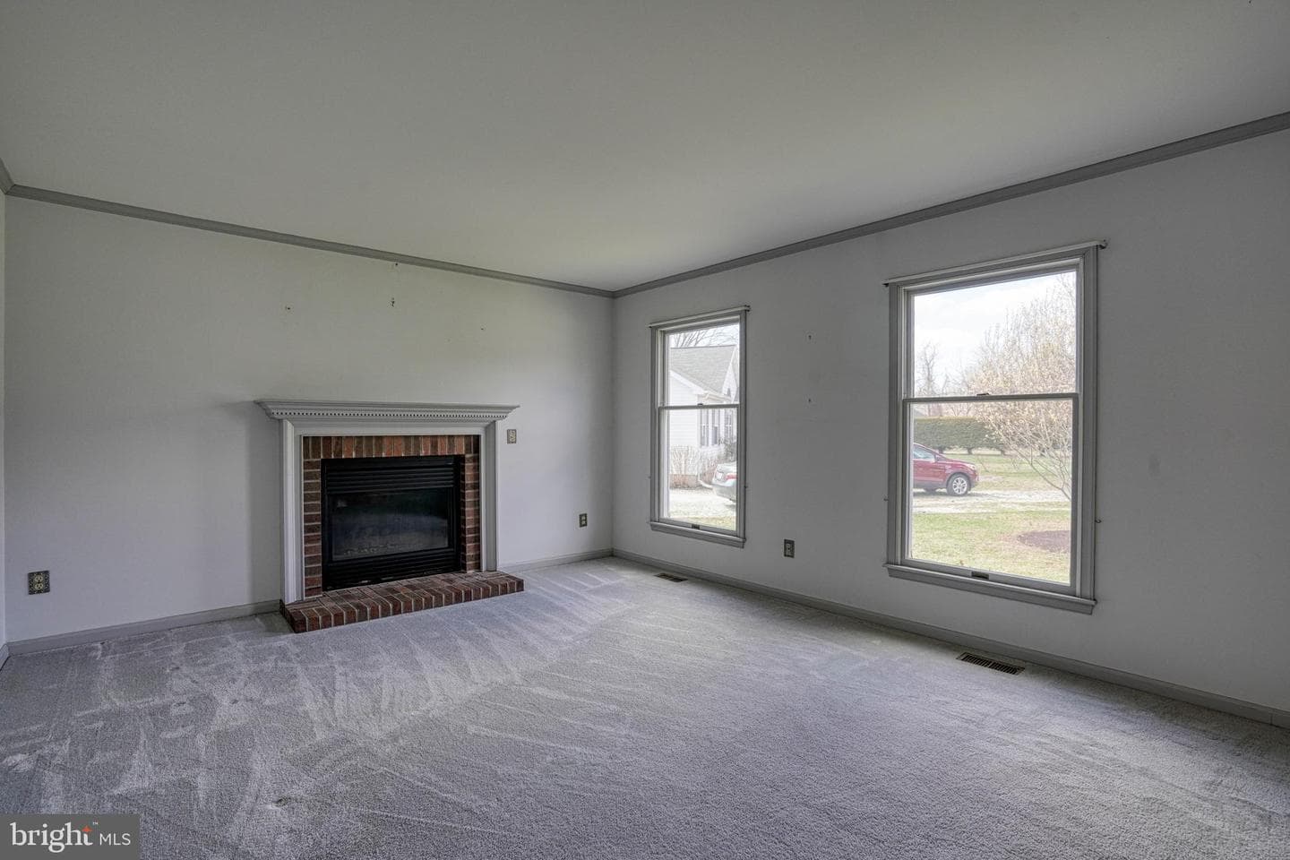 200 Spring Drive photo 15