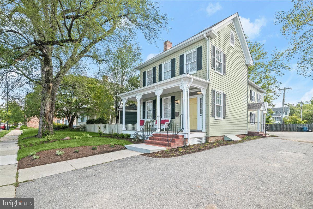 140 S Washington Street photo 4