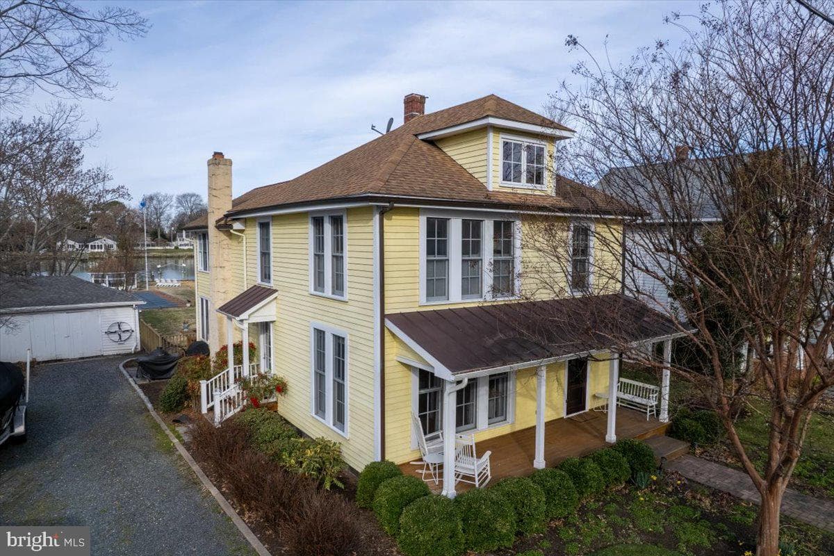 104 Myrtle photo 13