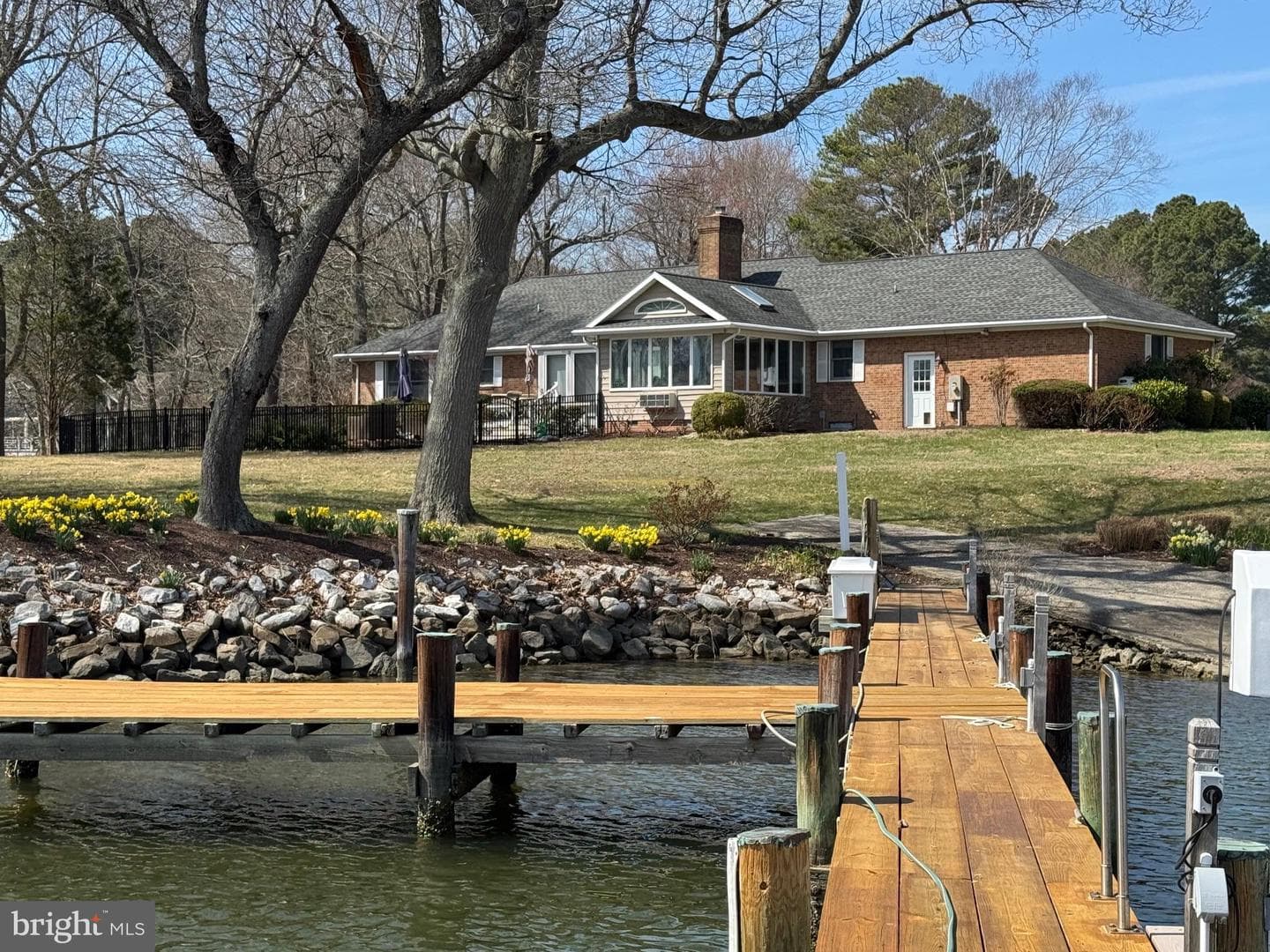 4752 Sailors Retreat Road photo 1