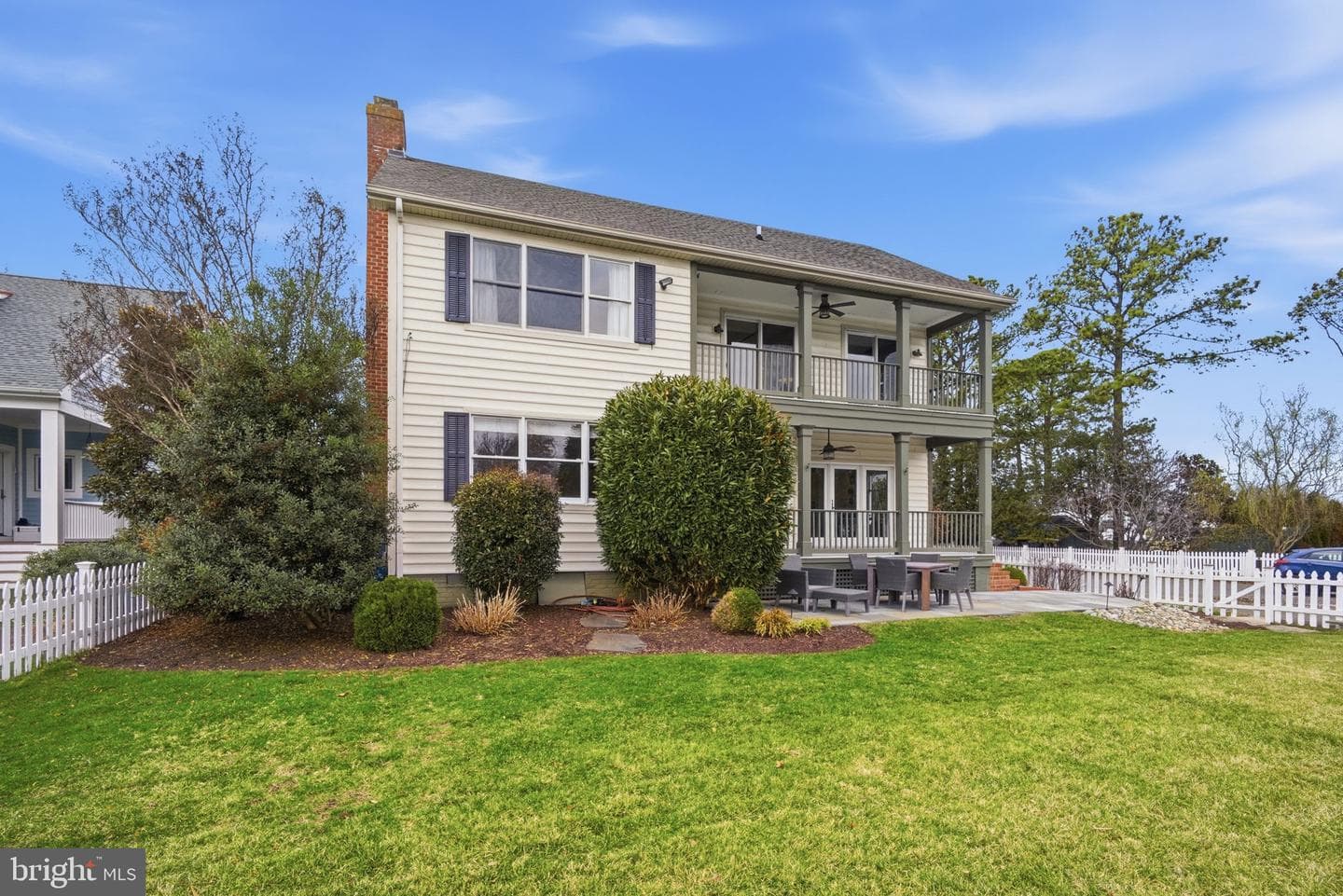 222 Chestnut photo 57