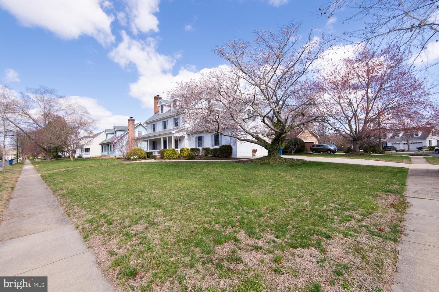 18 Londonderry Drive photo 3