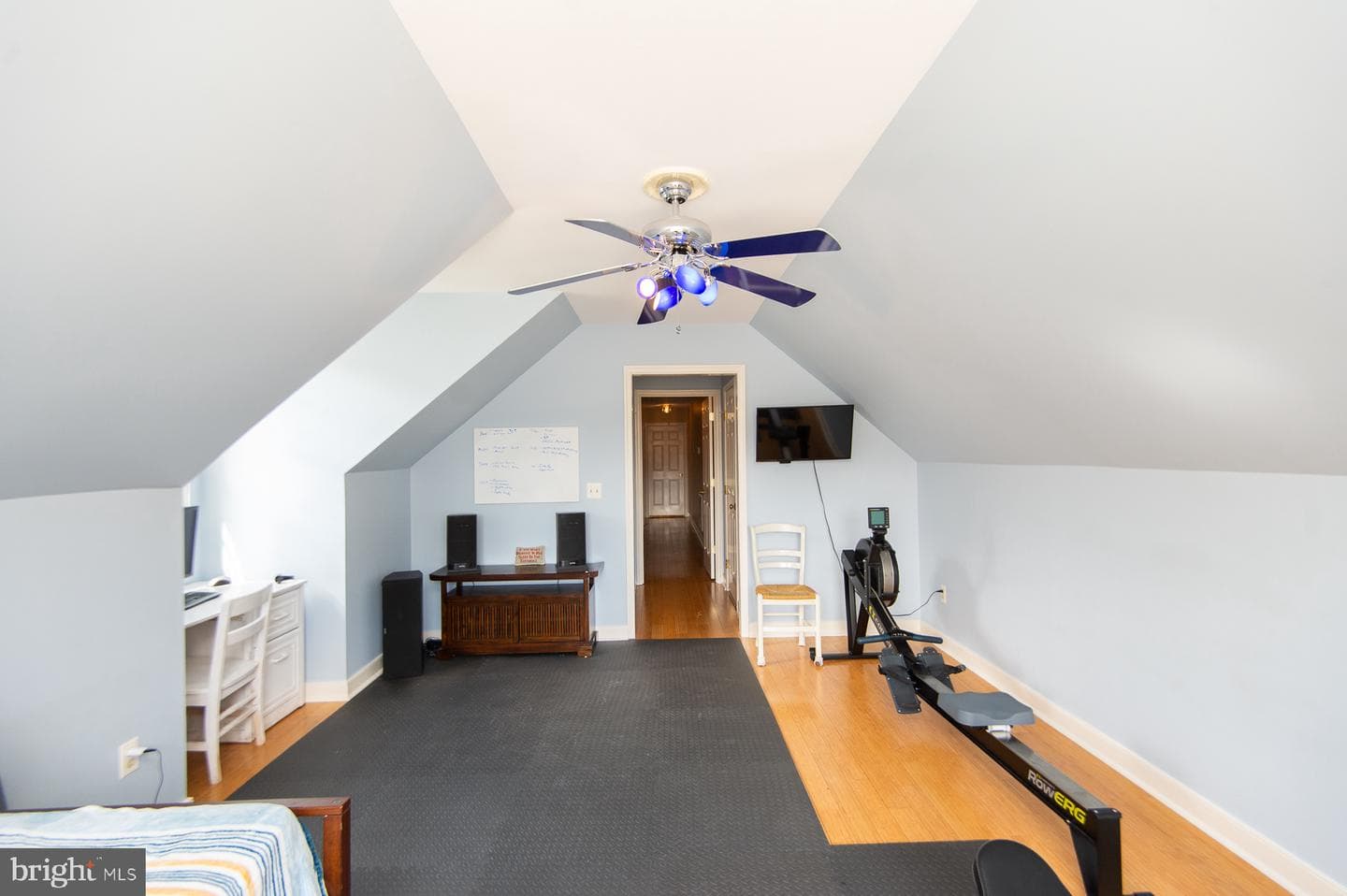 18 Londonderry Drive photo 36