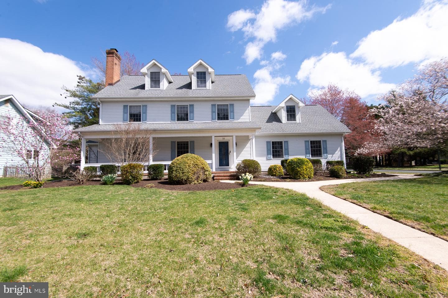 18 Londonderry Drive photo 5