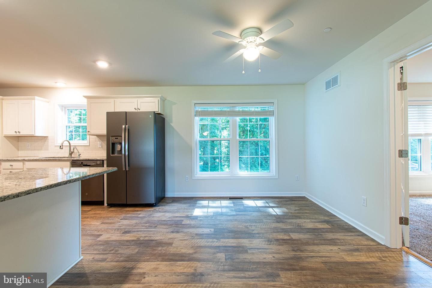 21869 Albie Road photo 11
