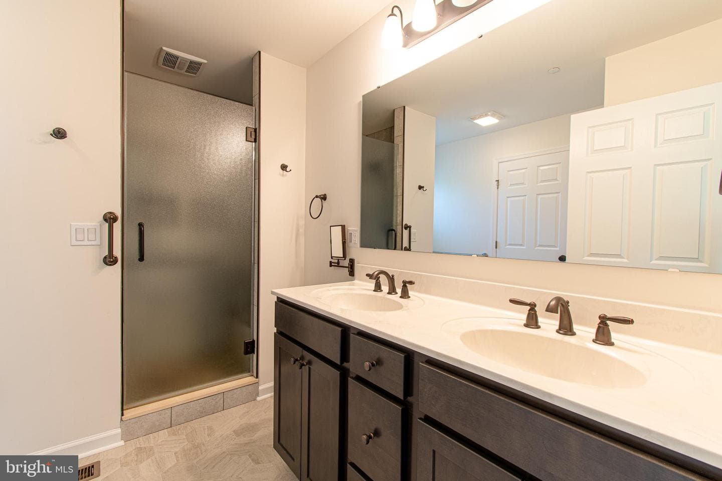21869 Albie Road photo 21