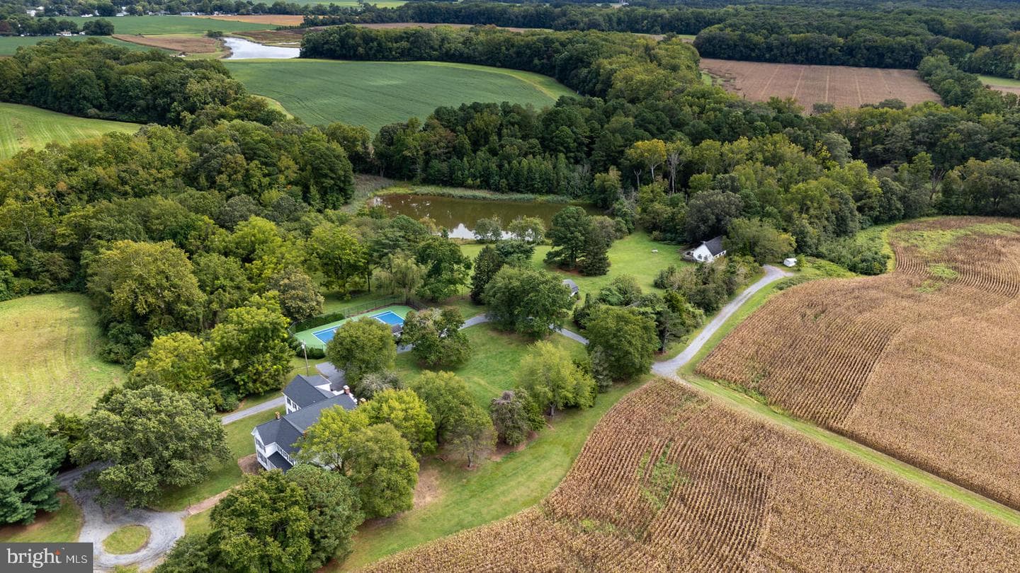 28923 Island Creek Road photo 1
