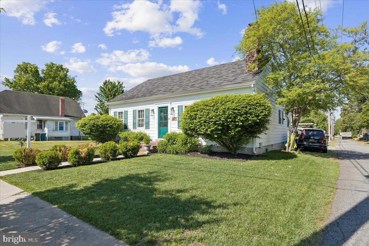 417 S Aurora Street photo 3