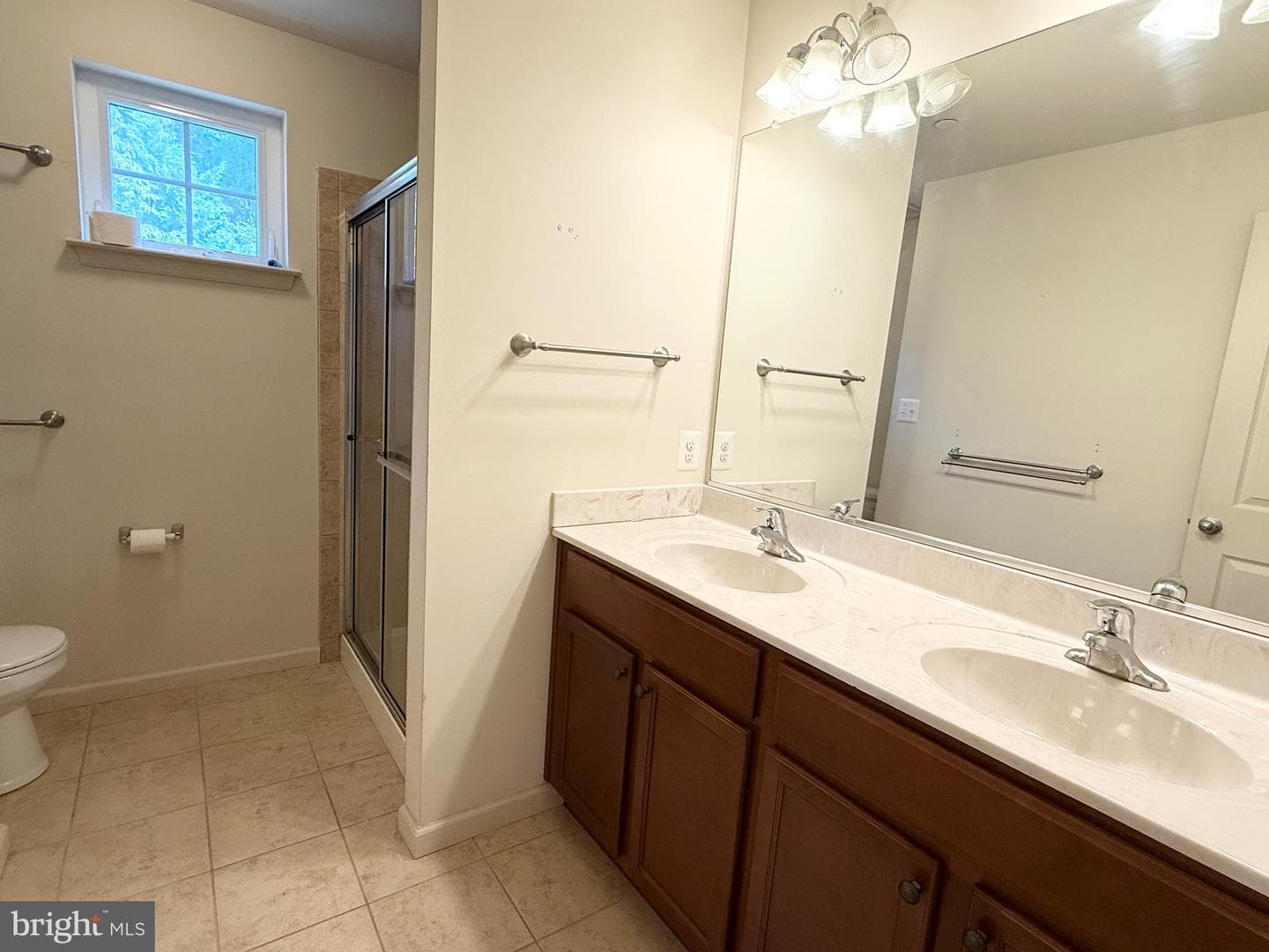 331 Hollis Circle photo 18