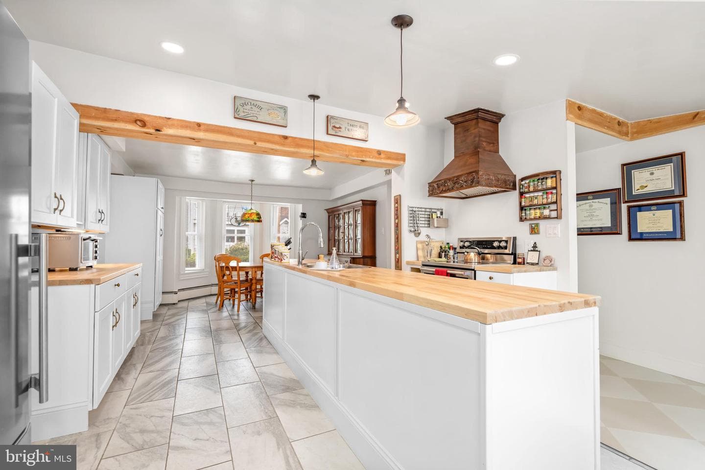 110 N Morris Street photo 22