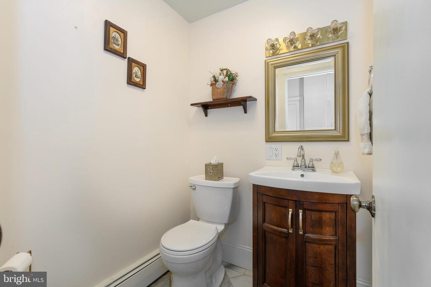 110 N Morris Street photo 27