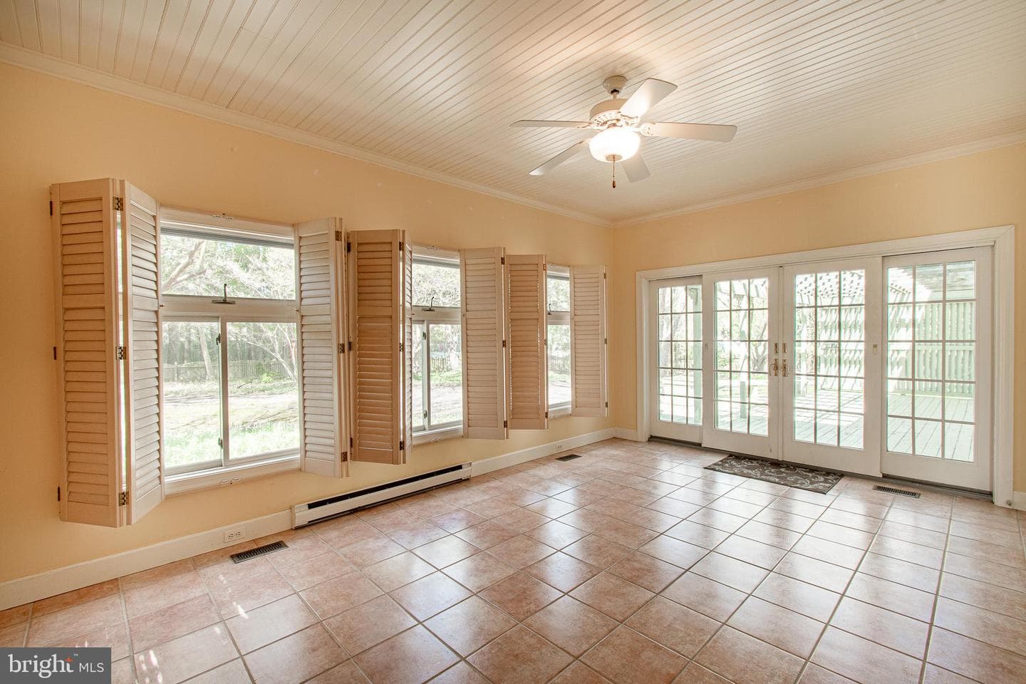 31 Londonderry Drive photo 16