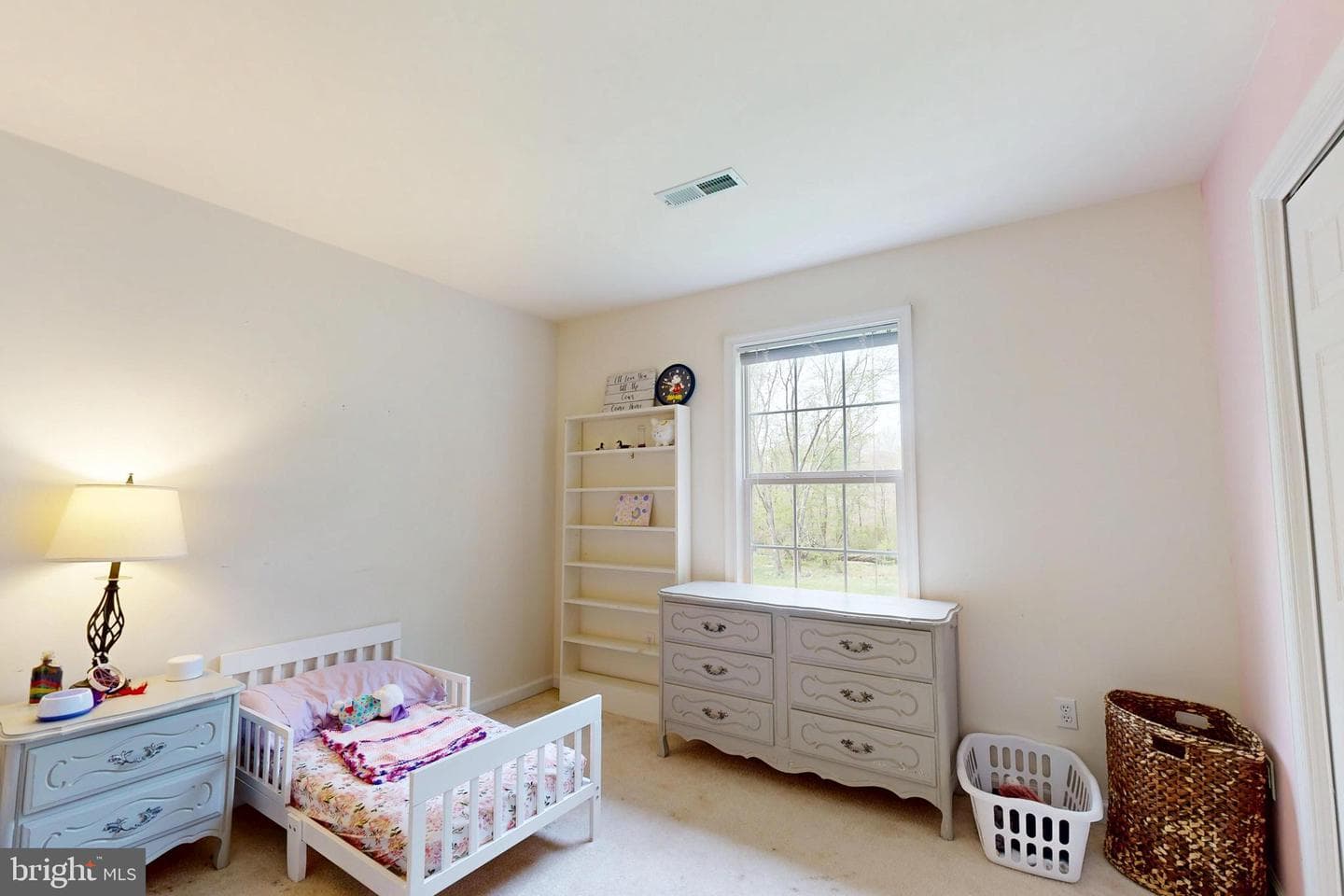 10490 Longwoods Road photo 17