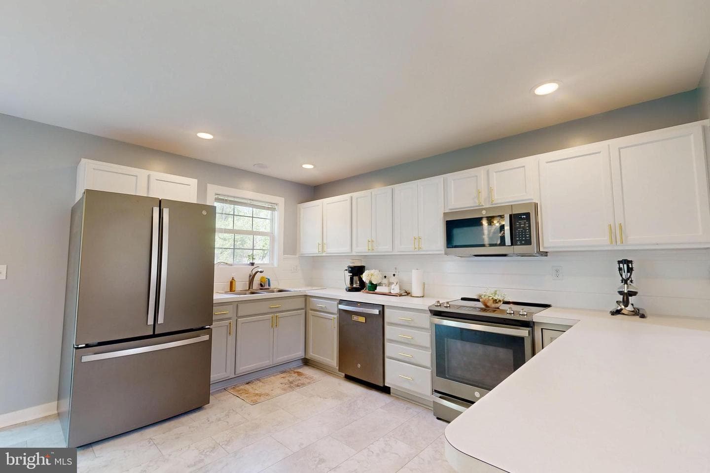 10490 Longwoods Road photo 7