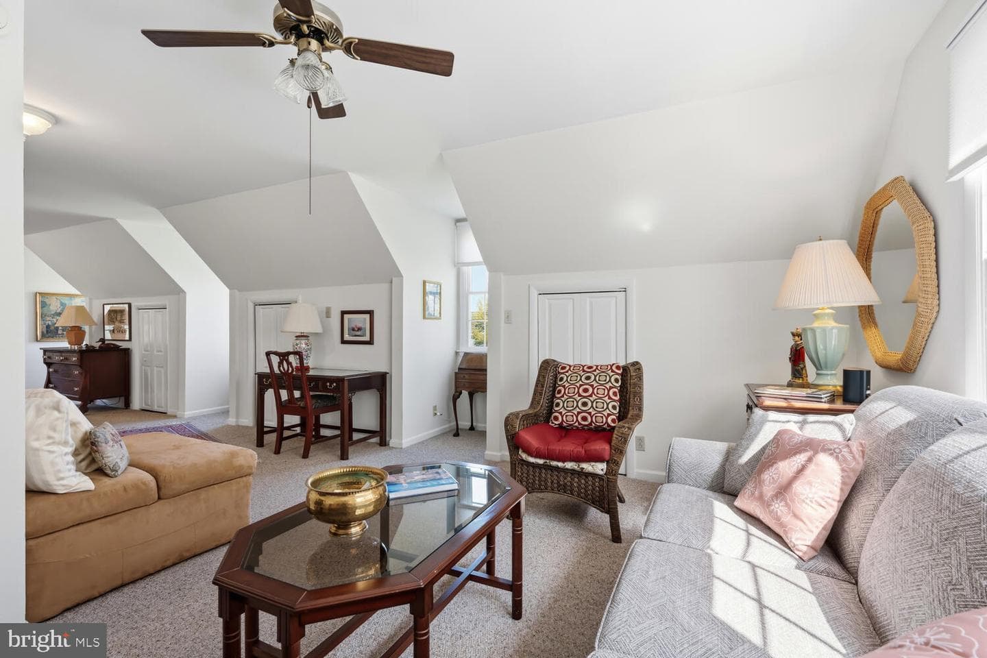 504 Seymour Avenue photo 46