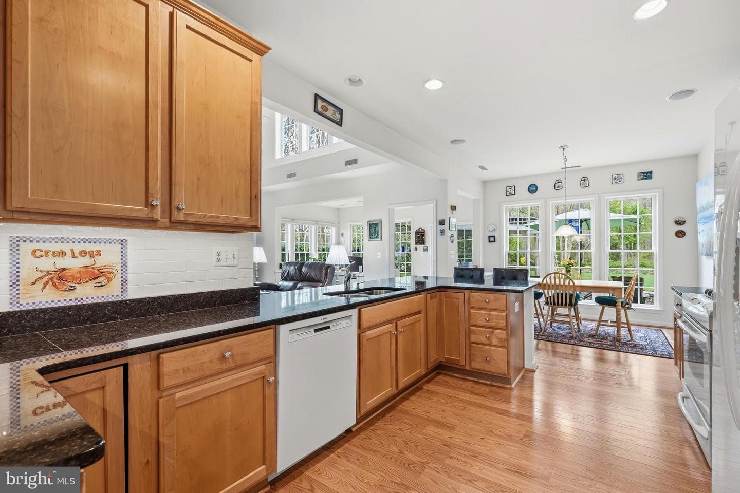 7425 Michael Avenue photo 8
