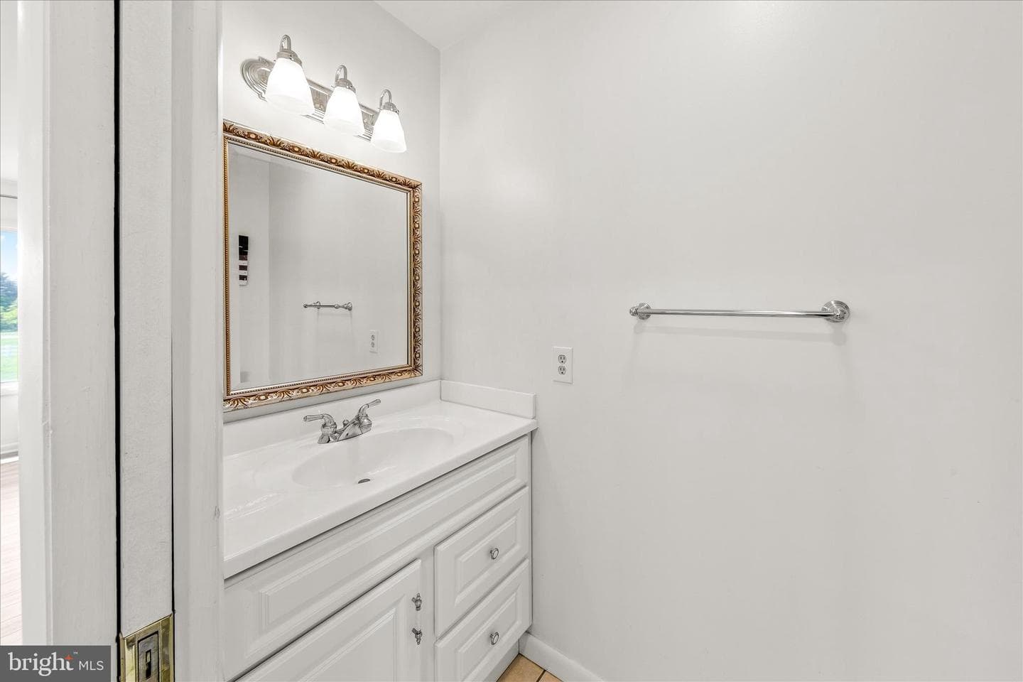 21406 Dogwood Cove Road photo 44
