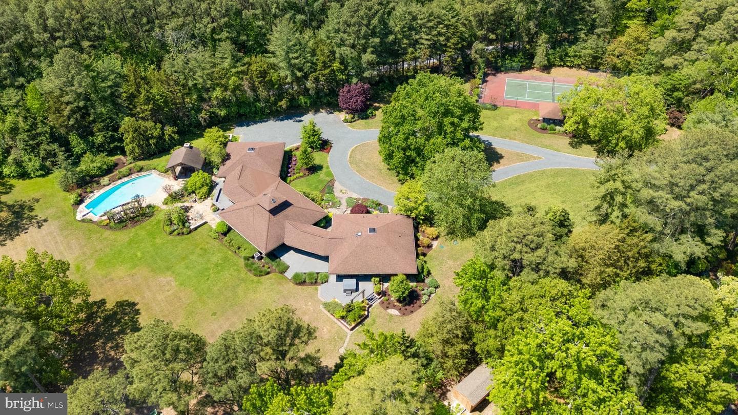 6906 Travelers Rest Circle photo 54