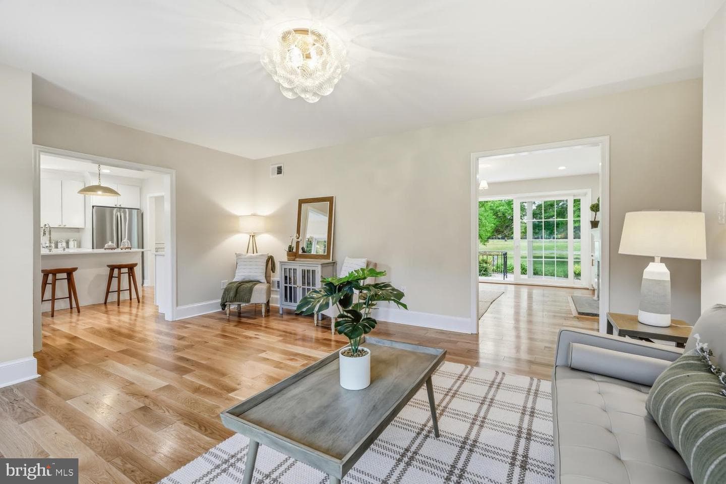 6524 Oxford Road photo 6