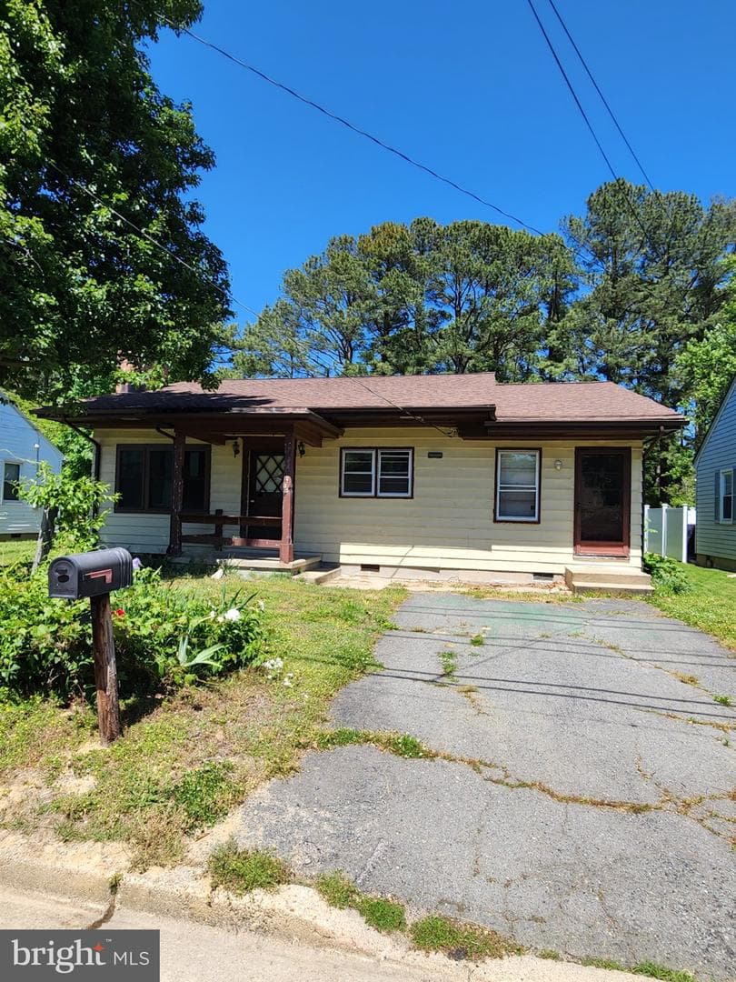 13 Sycamore Ave photo 1
