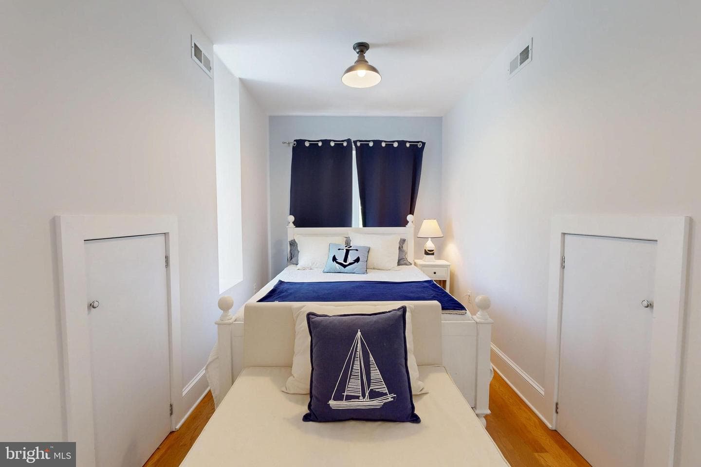 5698 Leeward Lane photo 25