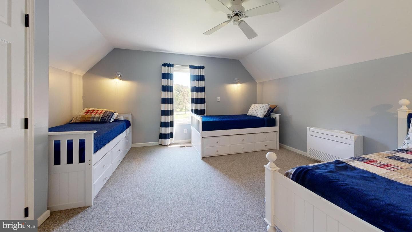 5698 Leeward Lane photo 28