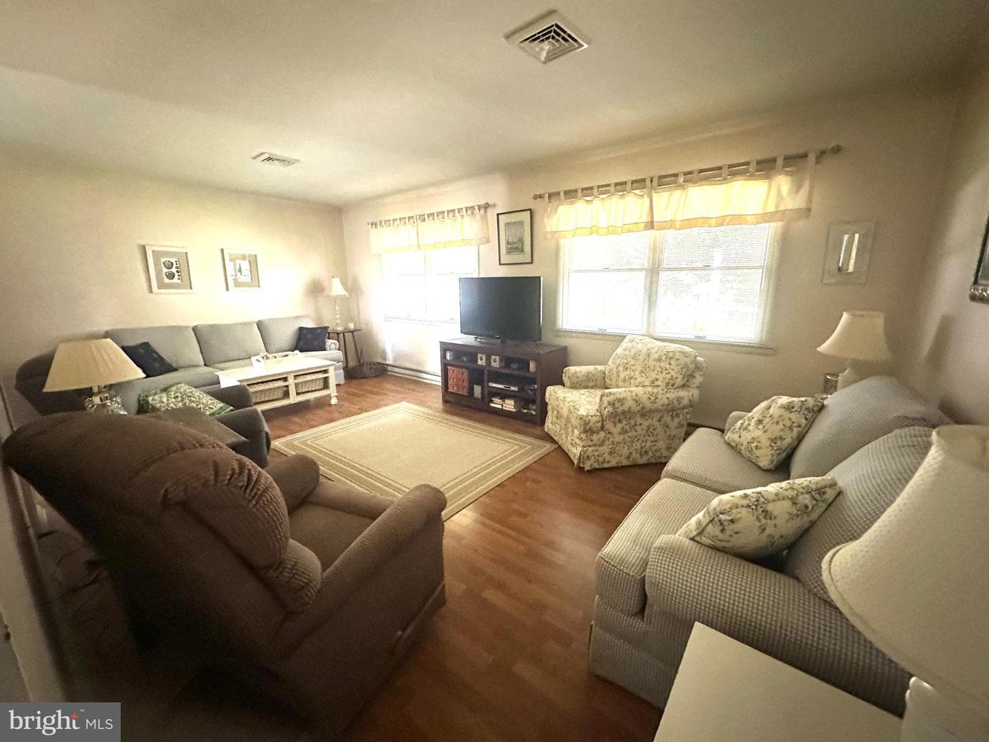 818 Applewood Court photo 10